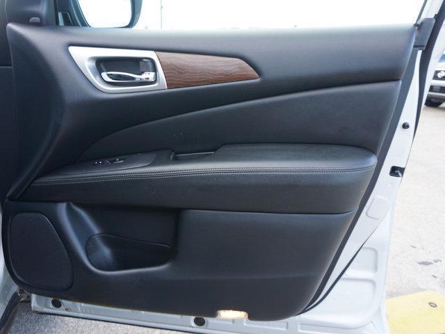 used 2020 Nissan Pathfinder car