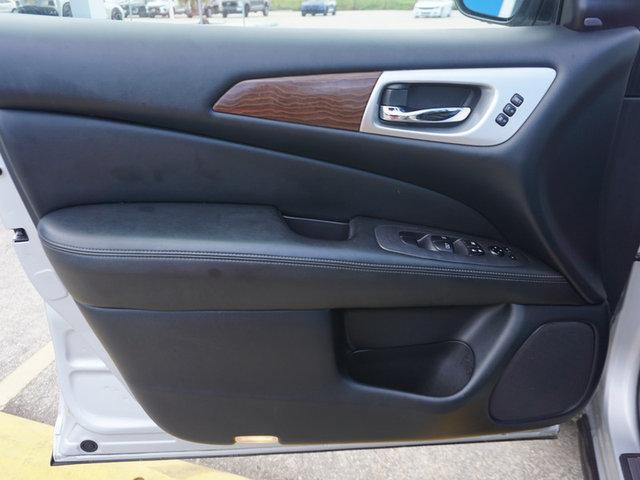 used 2020 Nissan Pathfinder car