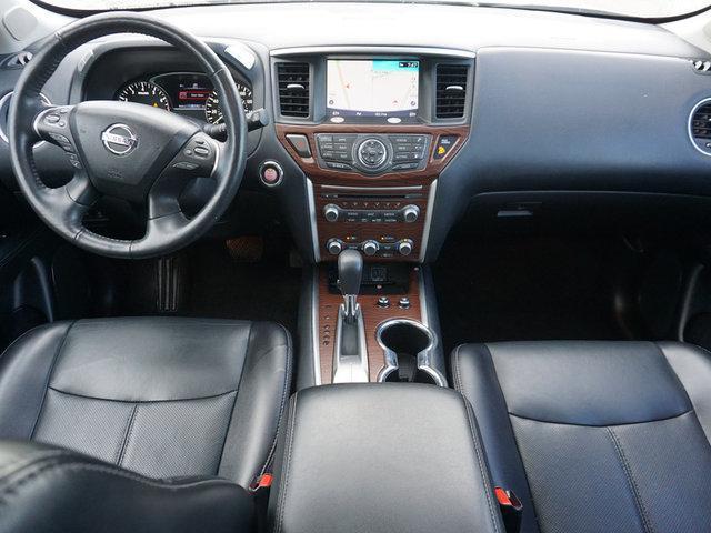 used 2020 Nissan Pathfinder car