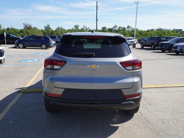 new 2025 Chevrolet TrailBlazer car, priced at $25,325