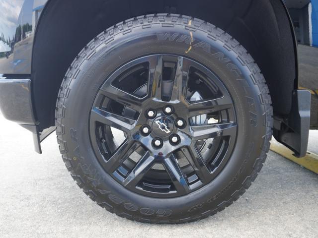 new 2025 Chevrolet Silverado 1500 car, priced at $49,760