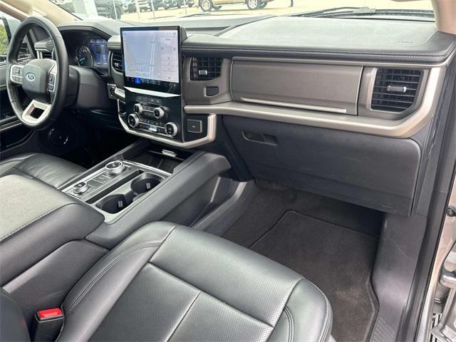used 2024 Ford Expedition car, priced at $50,925