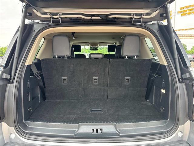 used 2024 Ford Expedition car, priced at $50,925