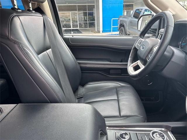 used 2024 Ford Expedition car, priced at $50,925