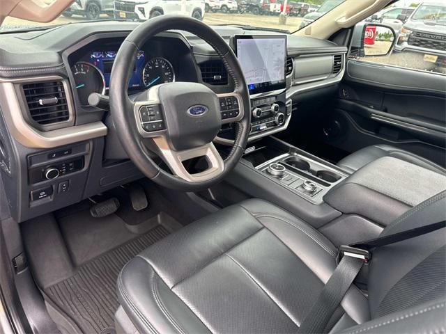 used 2024 Ford Expedition car, priced at $50,925