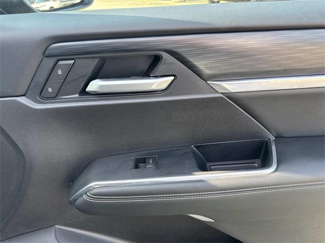 used 2025 GMC Acadia car, priced at $38,959