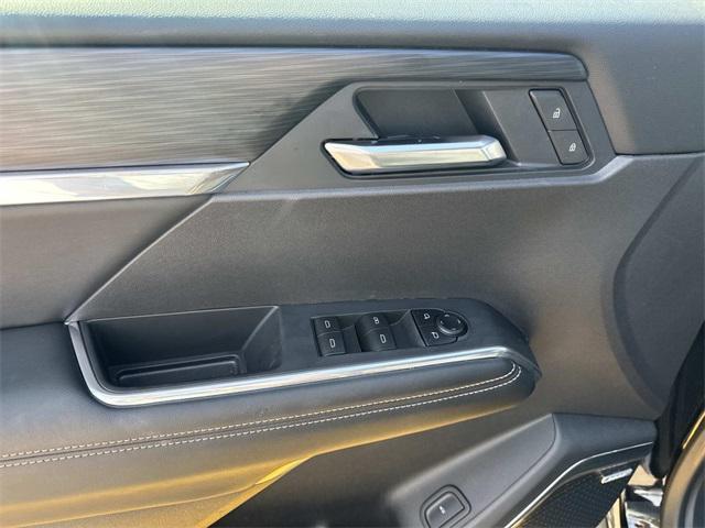 used 2025 GMC Acadia car, priced at $38,959