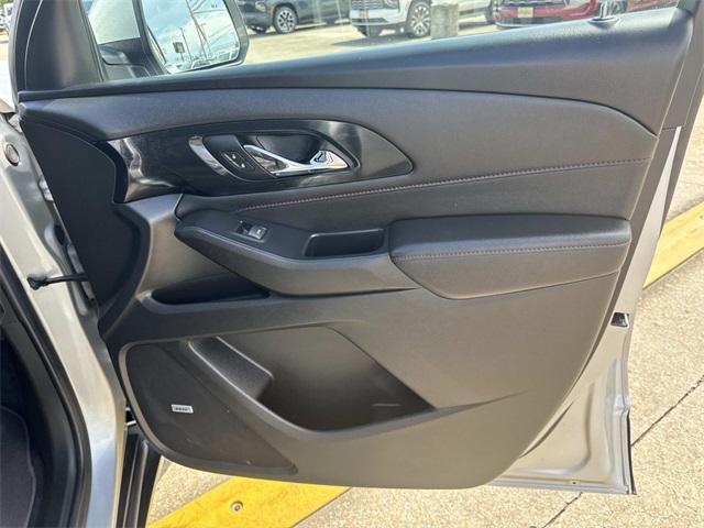 used 2022 Chevrolet Traverse car, priced at $30,500