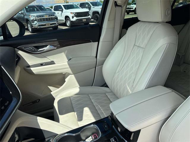 used 2023 Buick Envision car, priced at $33,600