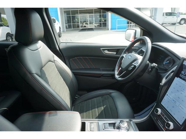 used 2022 Ford Edge car