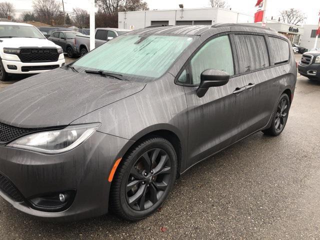 used 2020 Chrysler Pacifica car, priced at $19,999