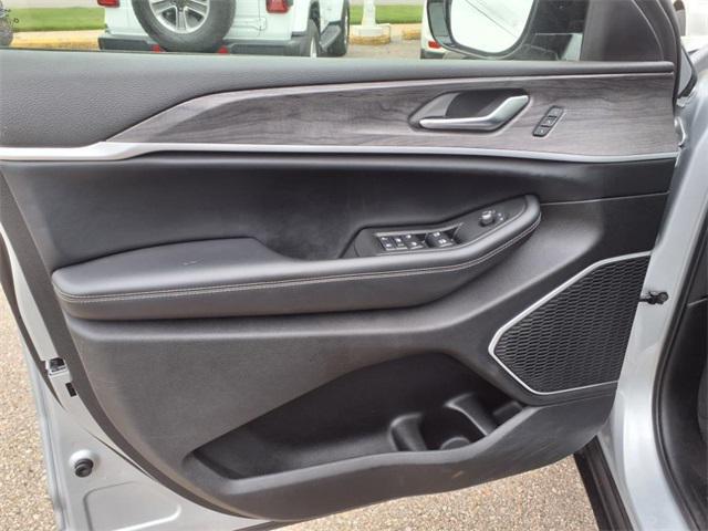 used 2021 Jeep Grand Cherokee L car, priced at $31,238