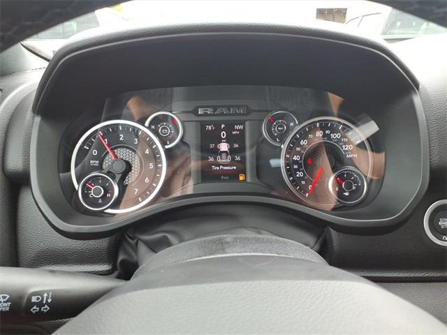 new 2025 Ram 1500 car, priced at $45,935