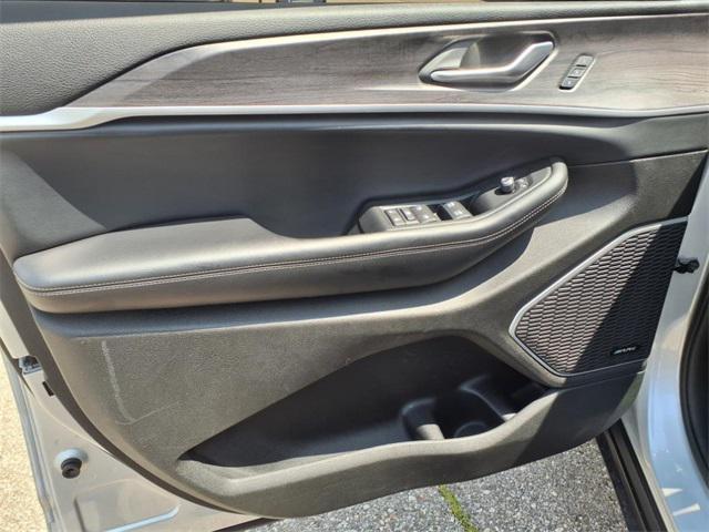 used 2022 Jeep Grand Cherokee L car, priced at $34,760