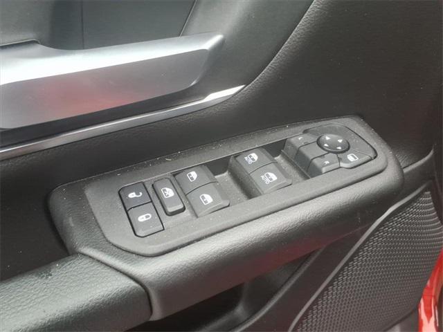 new 2025 Ram 1500 car, priced at $45,717