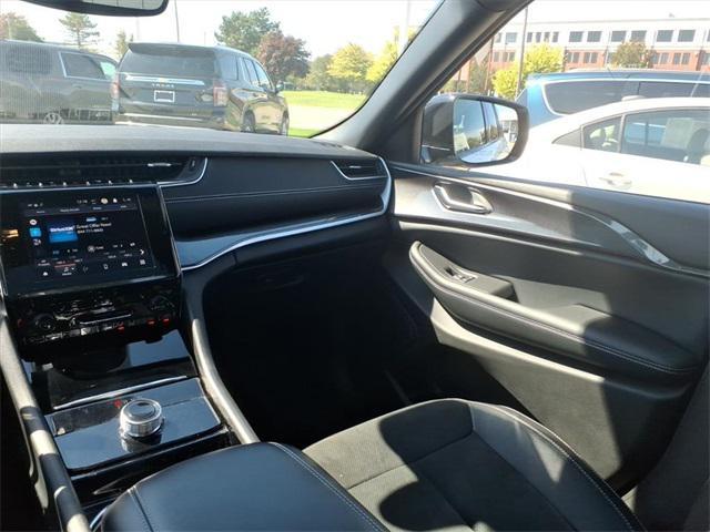 used 2023 Jeep Grand Cherokee car, priced at $32,629