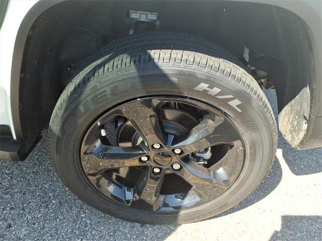 used 2023 Jeep Grand Cherokee car, priced at $32,629