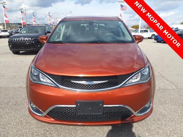 used 2018 Chrysler Pacifica car, priced at $18,971