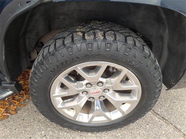 used 2017 GMC Yukon car, priced at $20,981