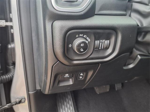 new 2025 Ram 1500 car, priced at $45,616