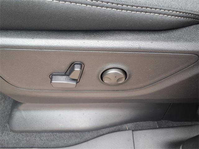 new 2025 Ram 1500 car, priced at $45,616