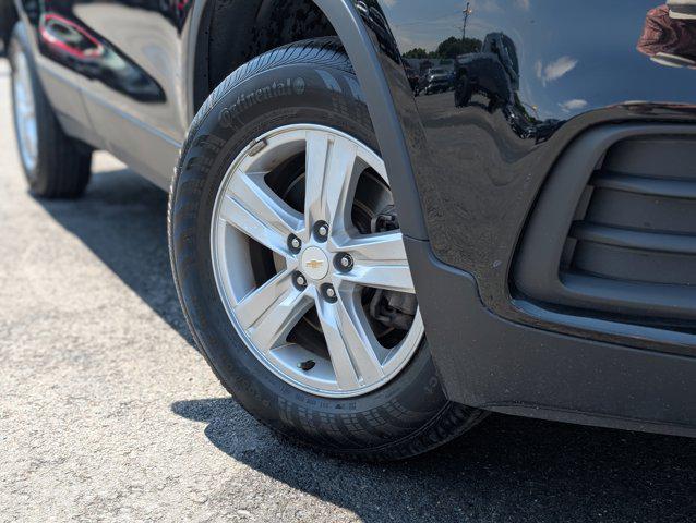 used 2022 Chevrolet Trax car, priced at $19,400
