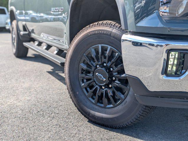 new 2025 Chevrolet Silverado 3500 car, priced at $70,651