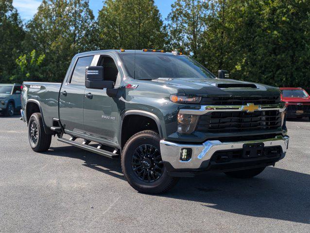 new 2025 Chevrolet Silverado 3500 car, priced at $70,651