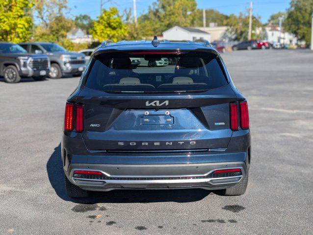 used 2022 Kia Sorento Plug-In Hybrid car, priced at $29,705