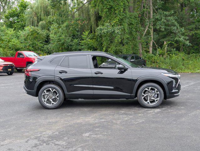 new 2025 Chevrolet Trax car, priced at $26,380