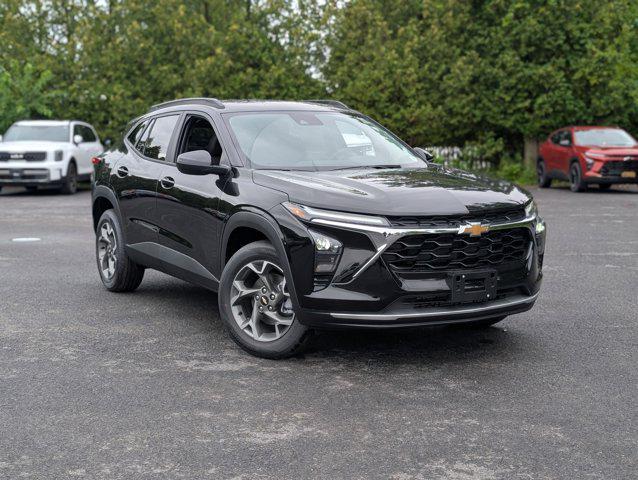 new 2025 Chevrolet Trax car, priced at $26,380