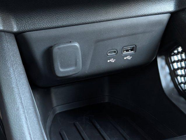new 2025 Chevrolet TrailBlazer car, priced at $29,620