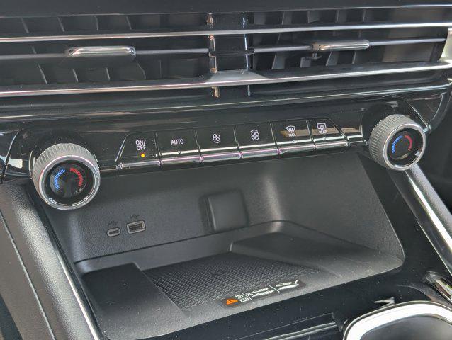 new 2026 Chevrolet Traverse car, priced at $48,405