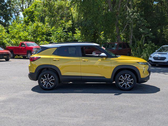 new 2025 Chevrolet TrailBlazer car, priced at $31,615