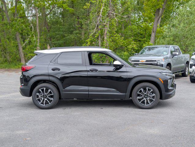 new 2025 Chevrolet TrailBlazer car, priced at $29,620