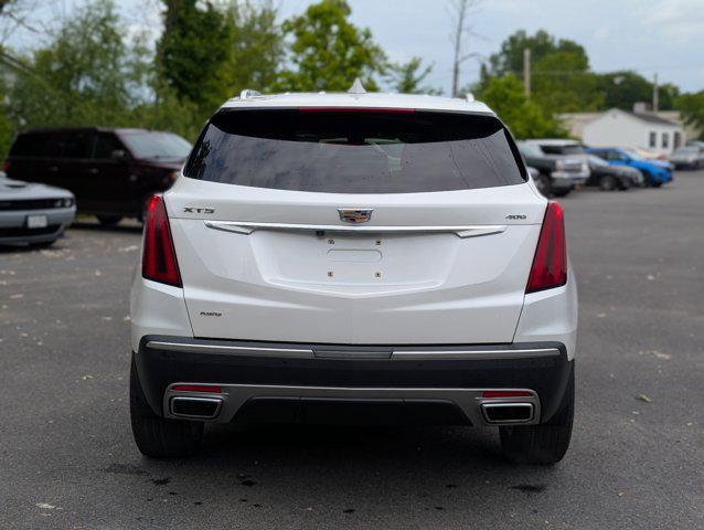 used 2022 Cadillac XT5 car, priced at $33,700