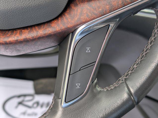 used 2022 Cadillac XT5 car, priced at $33,700