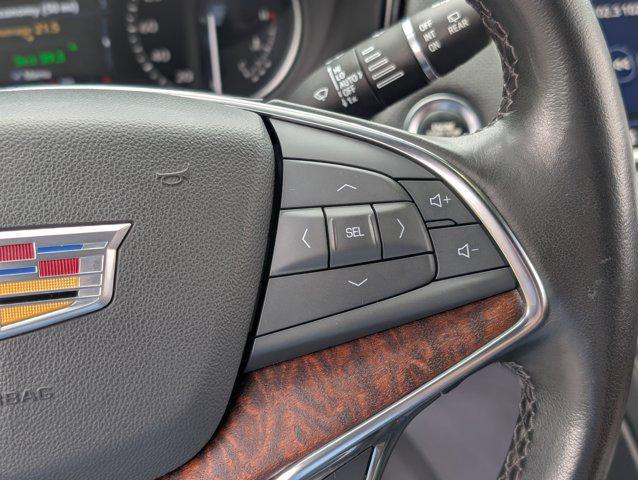 used 2022 Cadillac XT5 car, priced at $33,700