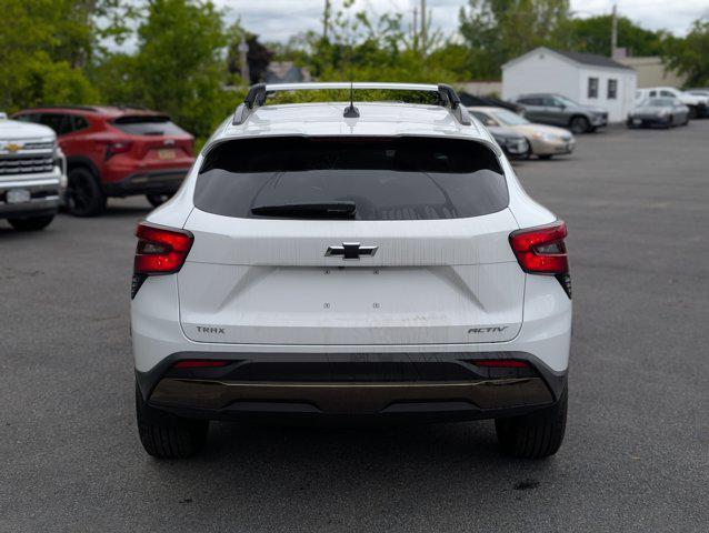 new 2025 Chevrolet Trax car, priced at $28,380