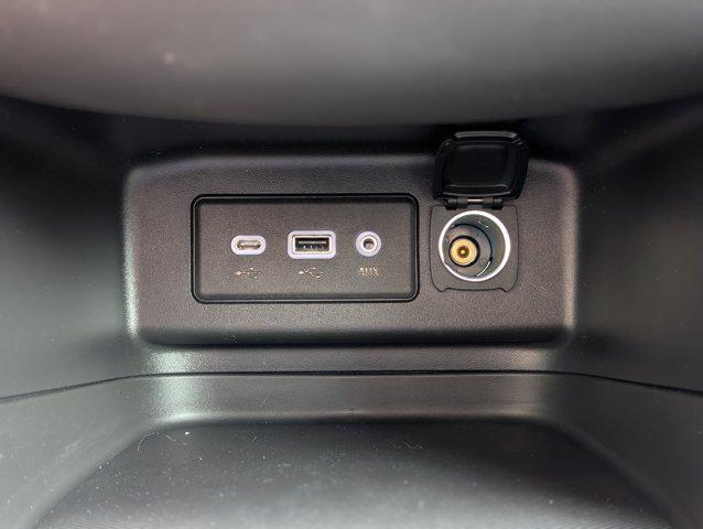 used 2022 Chevrolet Equinox car, priced at $24,000