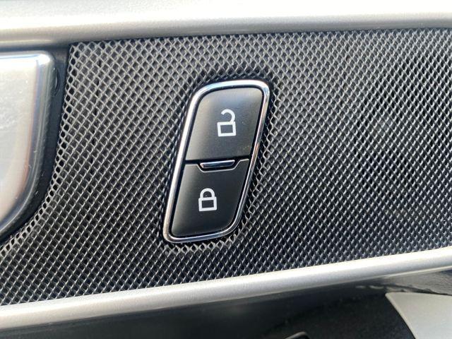 used 2022 Ford Explorer car, priced at $30,984