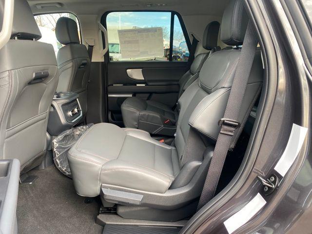 new 2025 Ford Expedition car, priced at $72,840