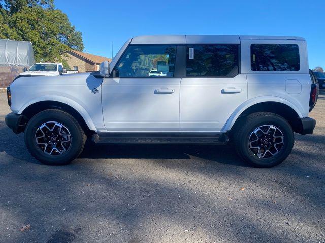new 2025 Ford Bronco car, priced at $53,581