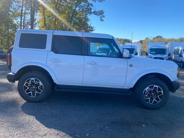 new 2025 Ford Bronco car, priced at $53,581