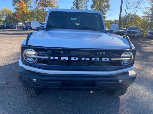 new 2025 Ford Bronco car, priced at $53,581