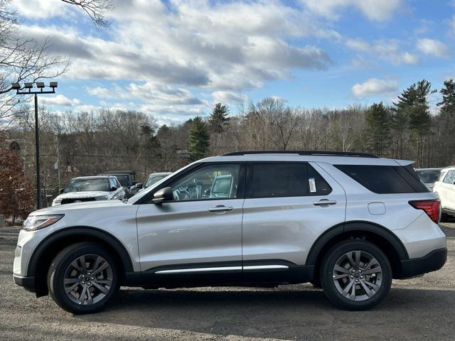 new 2025 Ford Explorer car, priced at $47,901