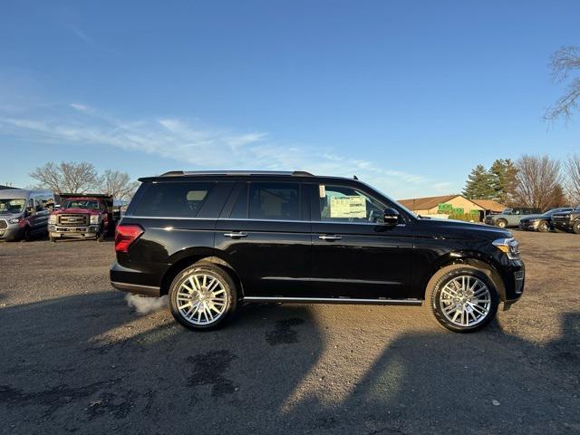 new 2024 Ford Expedition car, priced at $70,508