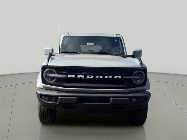 new 2024 Ford Bronco car, priced at $53,042