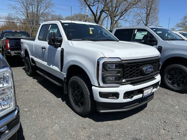 new 2024 Ford F-350 car, priced at $62,855