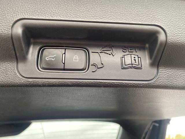 used 2022 Ford Explorer car, priced at $29,648